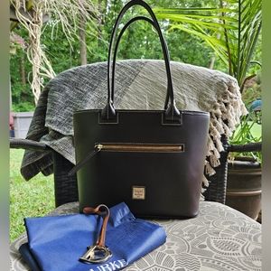 Dooney & Bourke Quincey Beacon tote